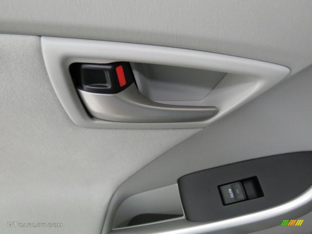 2013 Toyota Prius Two Hybrid Controls Photo #74527000