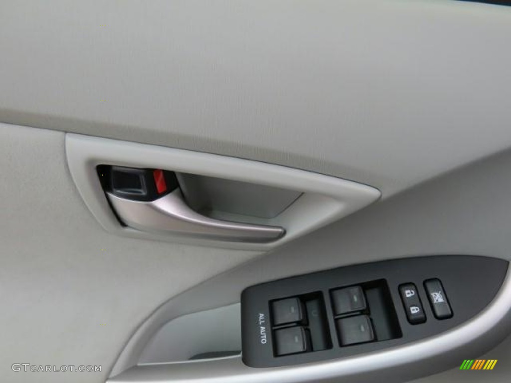 2013 Toyota Prius Two Hybrid Controls Photo #74527039