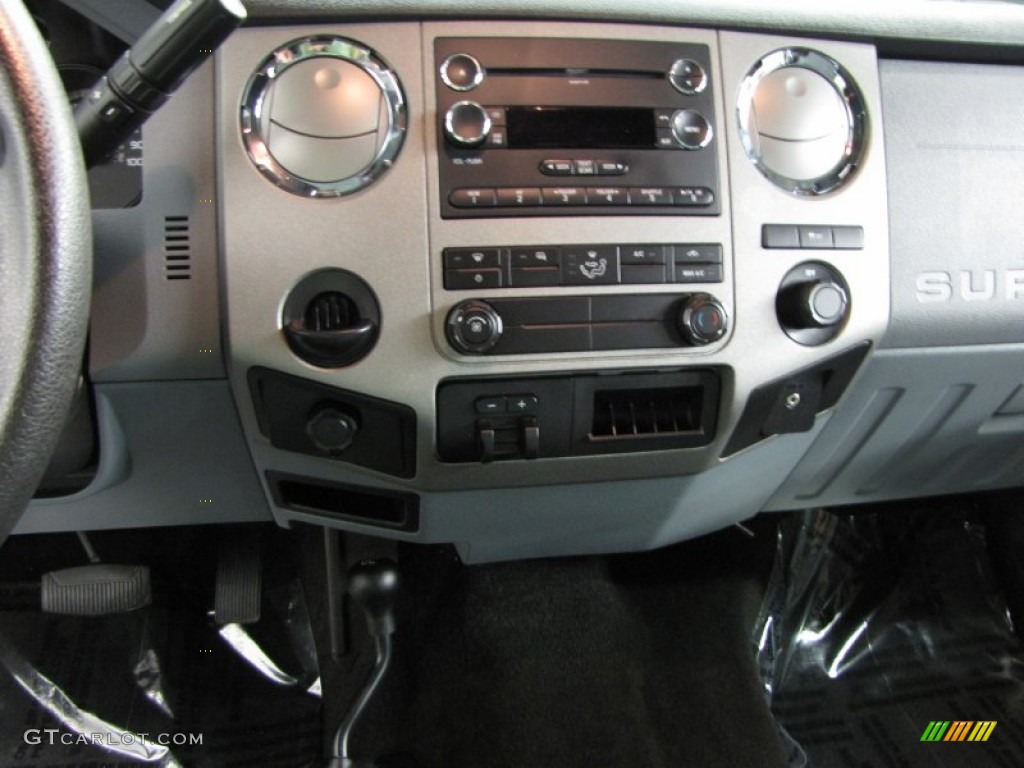 2011 Ford F250 Super Duty XL Crew Cab 4x4 Controls Photos