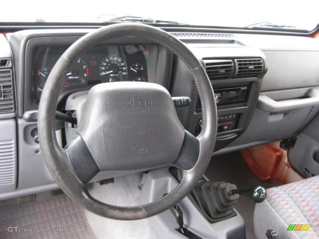 1998 Jeep Wrangler SE 4x4 Mist Grey Dashboard Photo #74529050