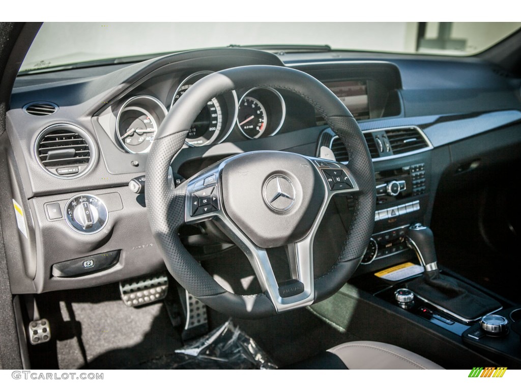 2013 Mercedes-Benz C 63 AMG Steering Wheel Photos