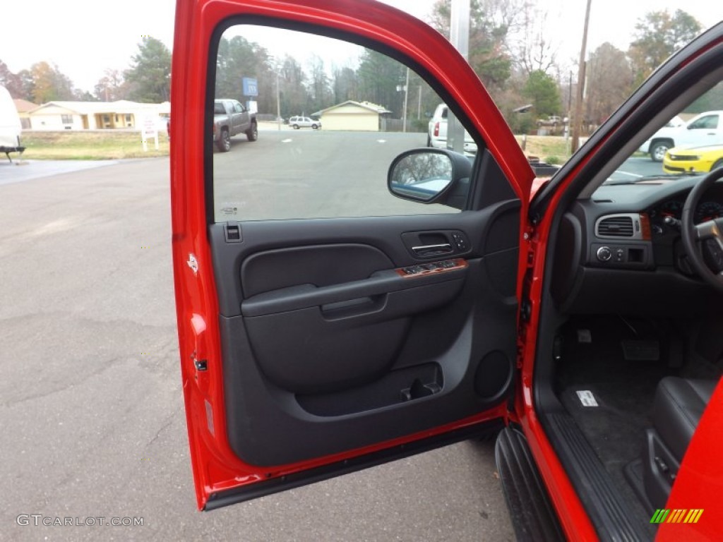 2013 Tahoe LT - Victory Red / Ebony photo #15
