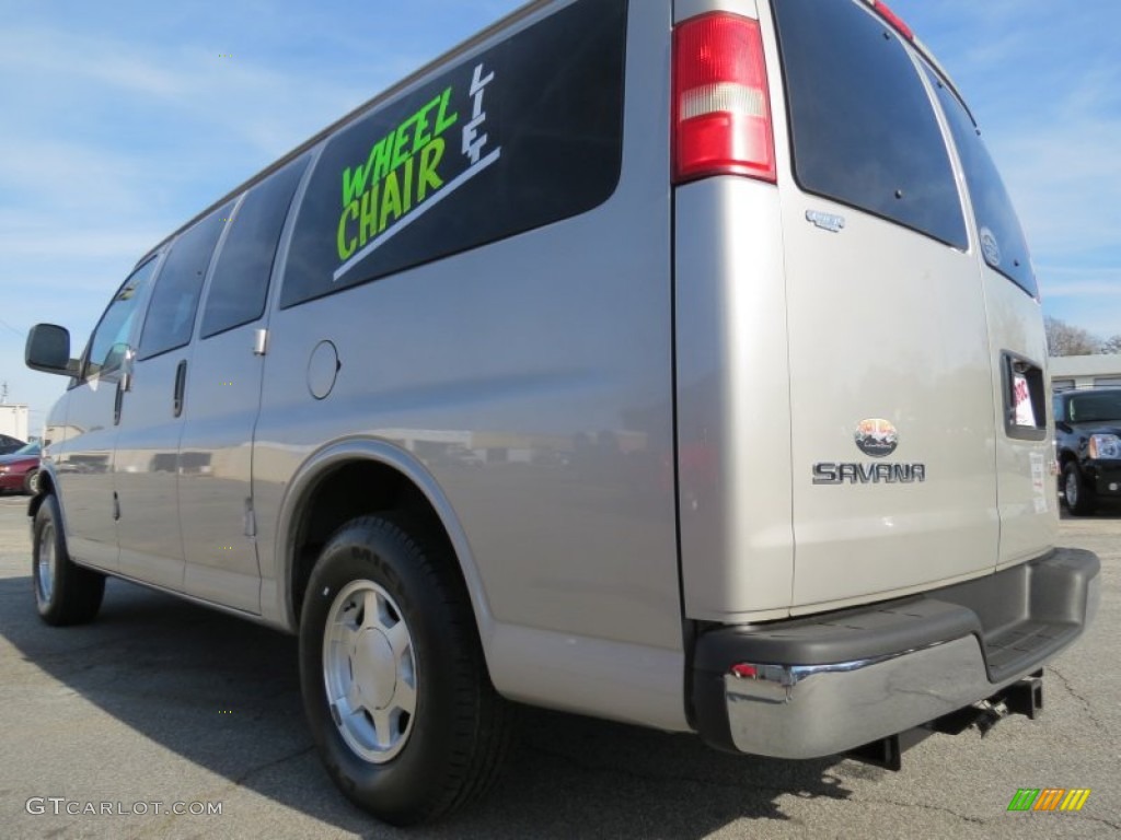 2007 Savana Van LS 1500 Passenger Conversion - Silver Birch Metallic / Medium Pewter photo #5