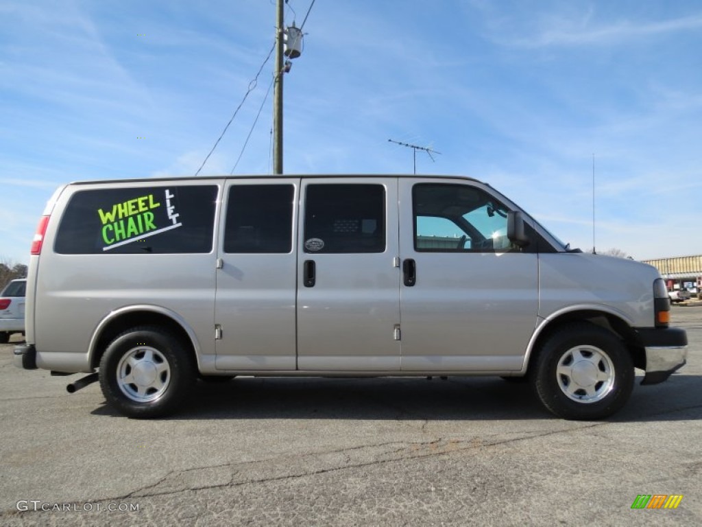 2007 Savana Van LS 1500 Passenger Conversion - Silver Birch Metallic / Medium Pewter photo #8