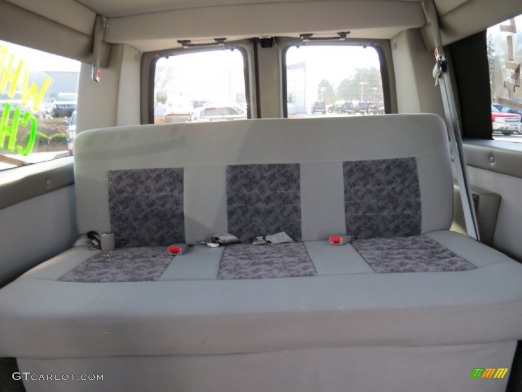 2007 Savana Van LS 1500 Passenger Conversion - Silver Birch Metallic / Medium Pewter photo #19