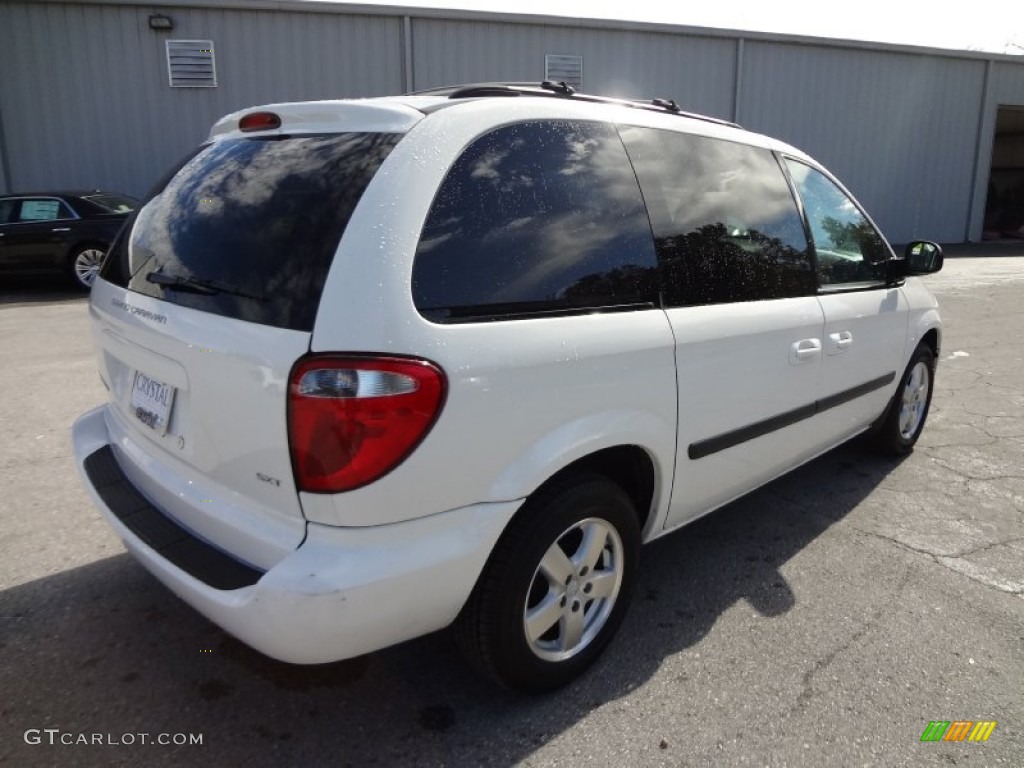 2006 Caravan SXT - Stone White / Medium Slate Gray photo #10