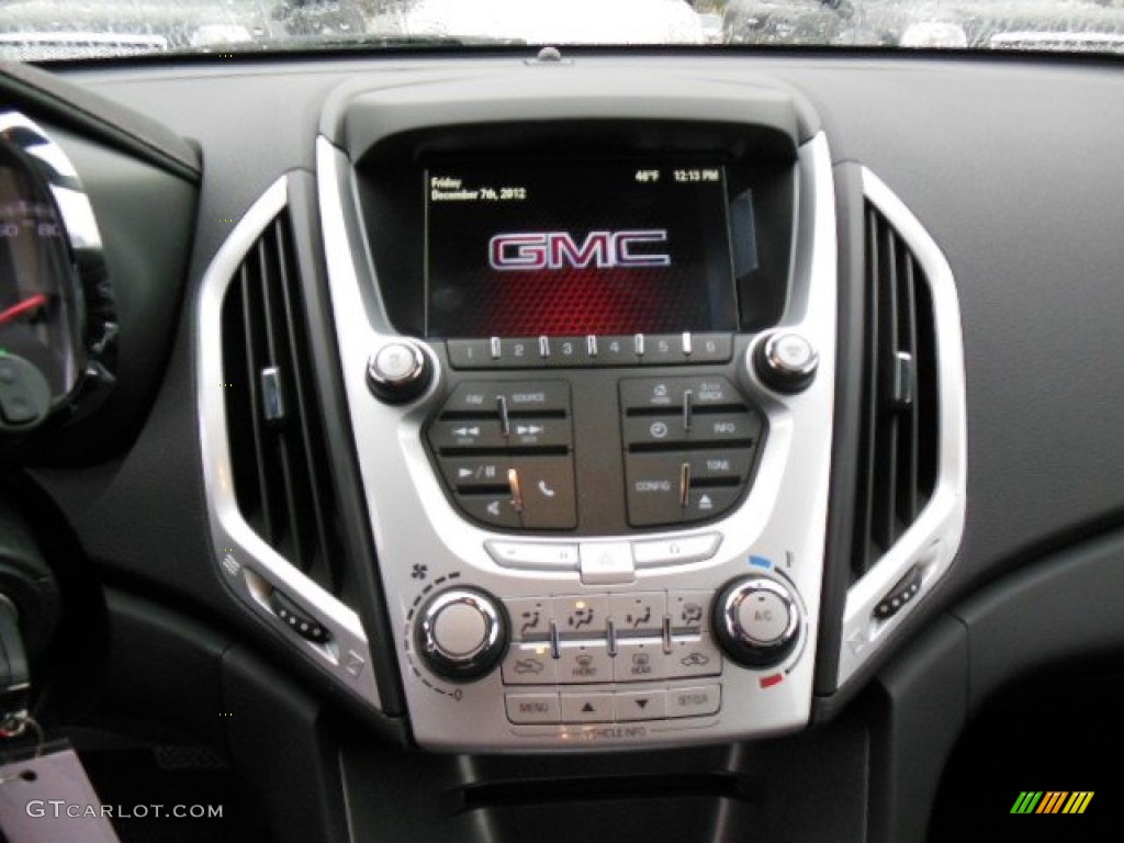 2013 GMC Terrain SLE AWD Controls Photo #74535616