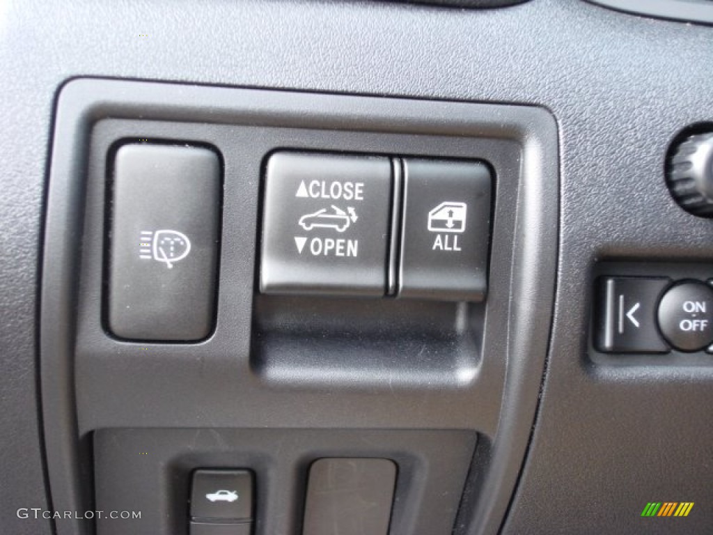 2011 Lexus IS 350C Convertible Controls Photo #74535803