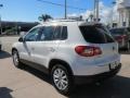 Candy White - Tiguan SE Photo No. 3