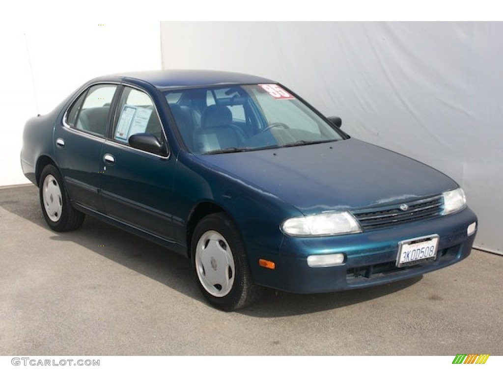 1995 Altima GXE - Blue Emerald / Grey photo #6