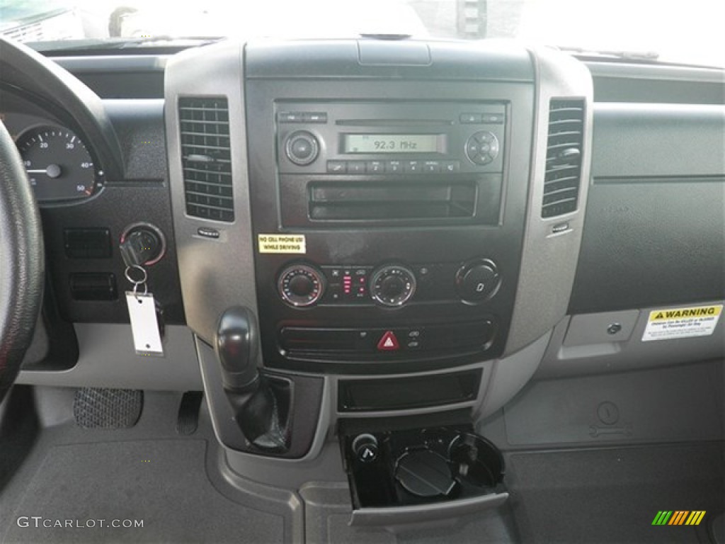 2009 Dodge Sprinter Van 2500 Cargo Controls Photo #74540957