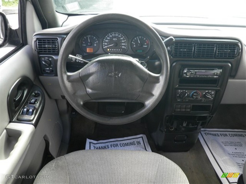 2005 Chevrolet Venture Plus Medium Gray Dashboard Photo #74541248