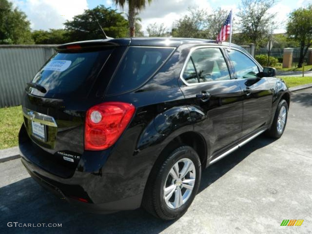 2010 Equinox LS - Black / Jet Black/Light Titanium photo #3