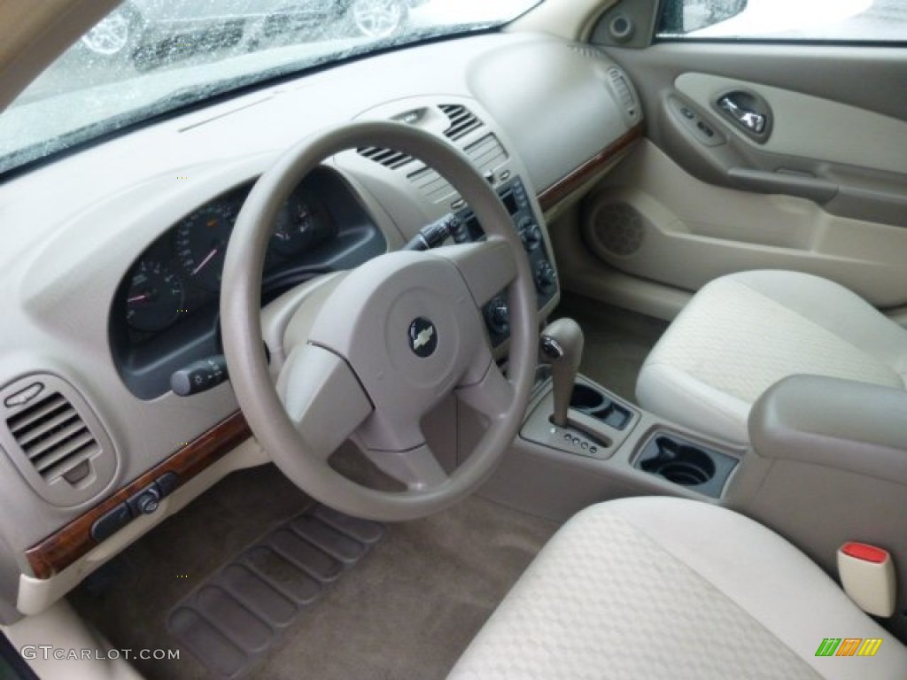 2005 Malibu Sedan - Silver Green Metallic / Neutral Beige photo #15