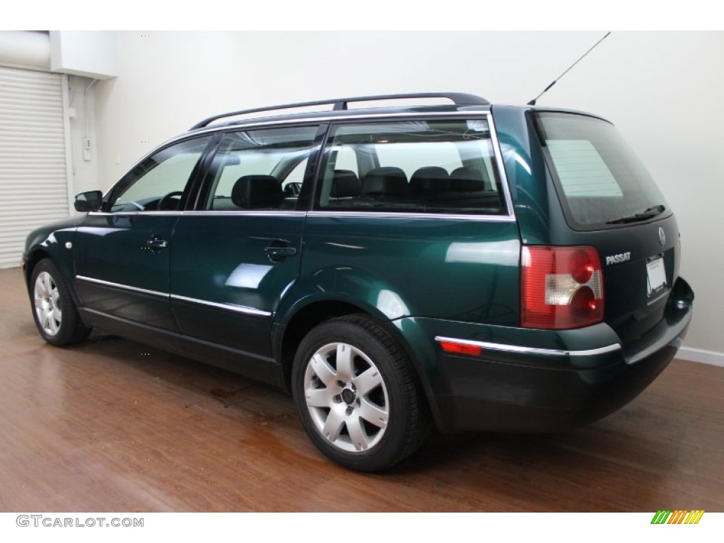 2002 Passat GLX Wagon - Pine Green Metallic / Black photo #3
