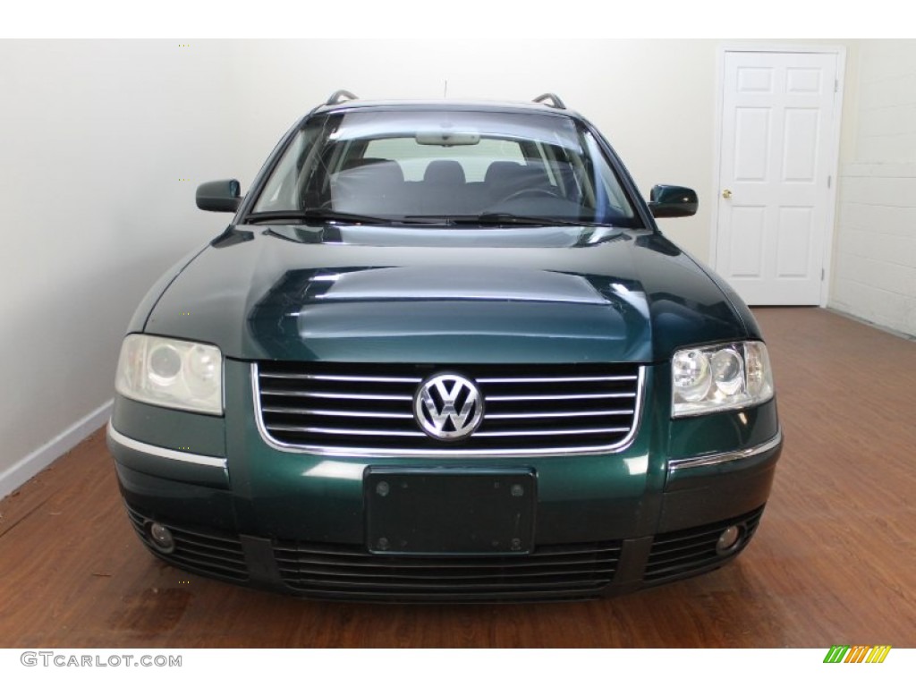 2002 Passat GLX Wagon - Pine Green Metallic / Black photo #5