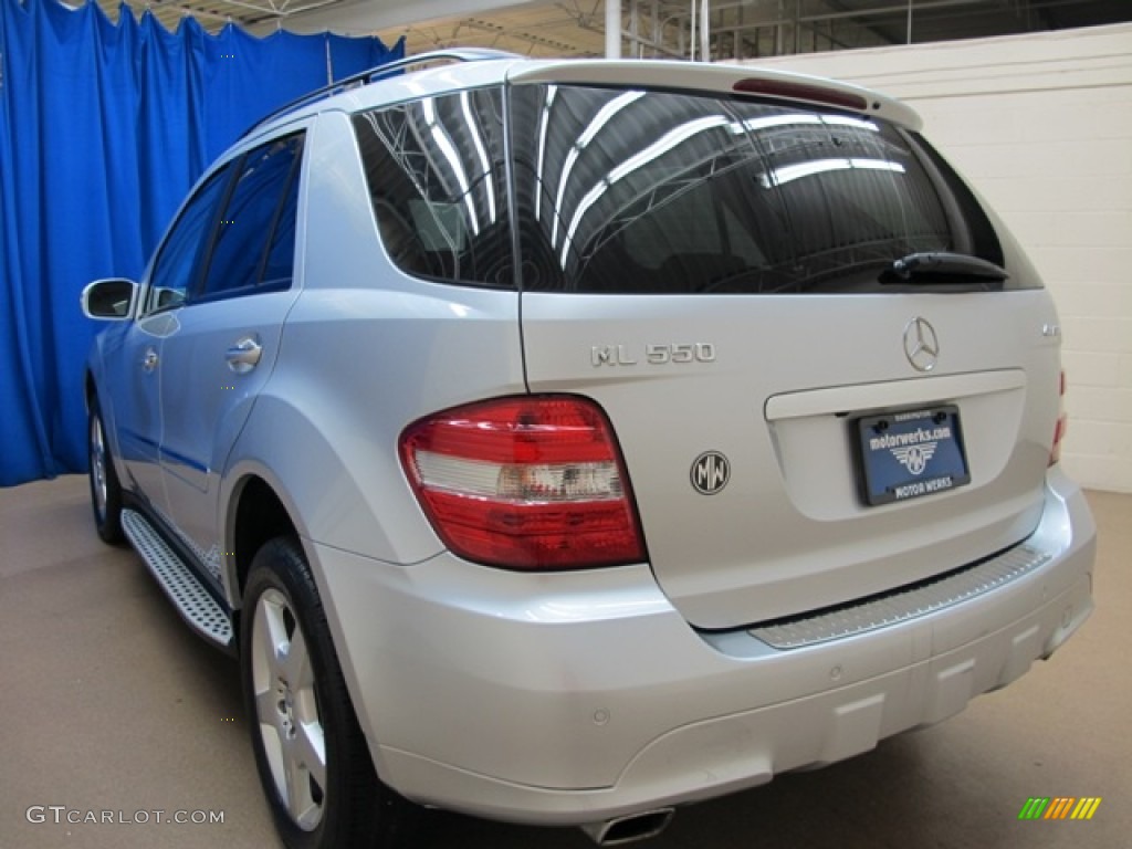 2008 ML 550 4Matic - Iridium Silver Metallic / Ash Grey photo #5