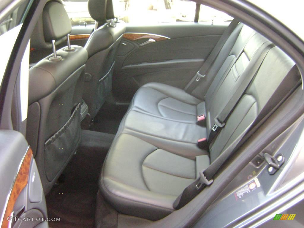 2006 E 350 Sedan - Flint Grey Metallic / Charcoal photo #17