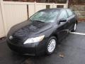 Black - Camry LE Photo No. 3