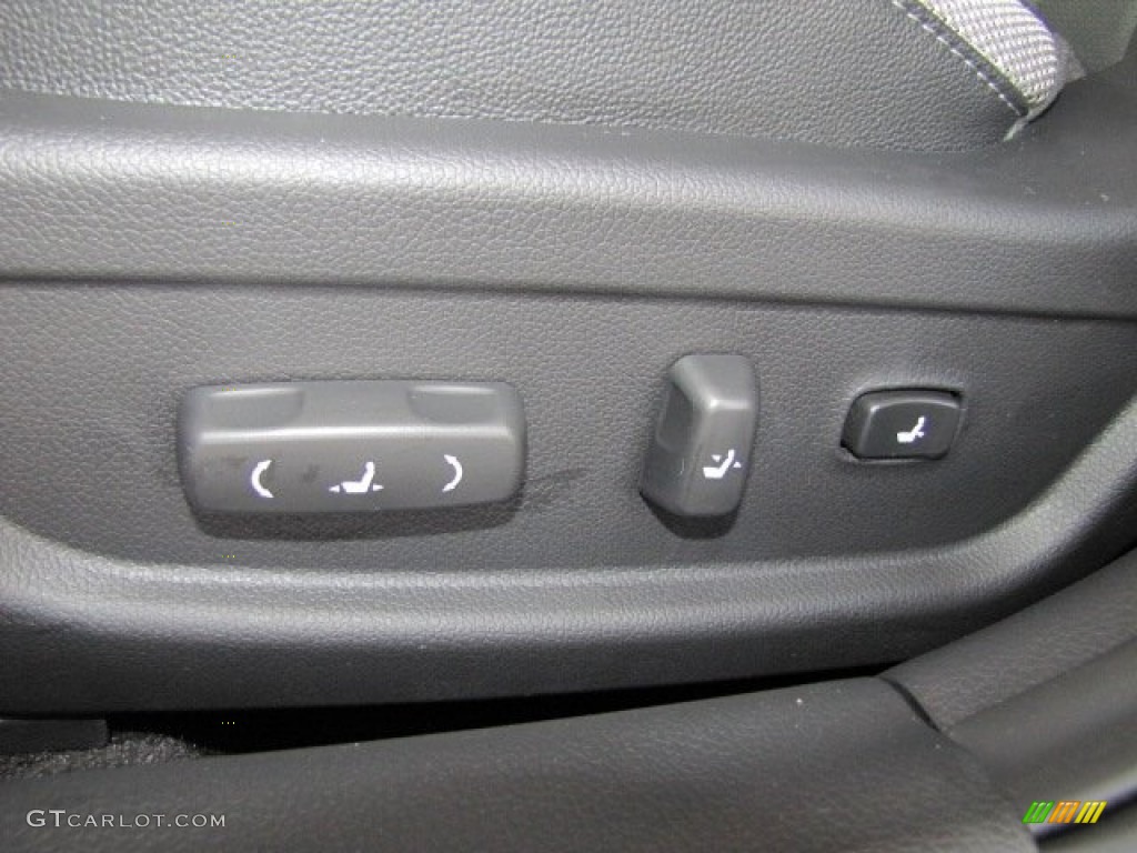 2011 Kia Optima SX Controls Photo #74554671