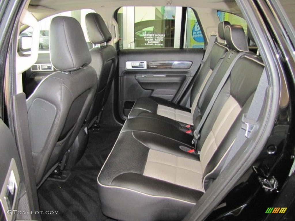 2008 Lincoln MKX Limited Edition Rear Seat Photo #74555205