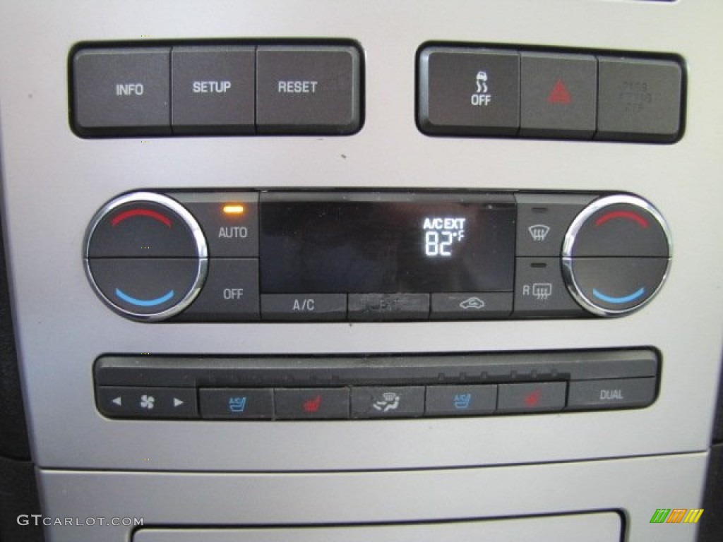 2008 Lincoln MKX Limited Edition Controls Photo #74555478