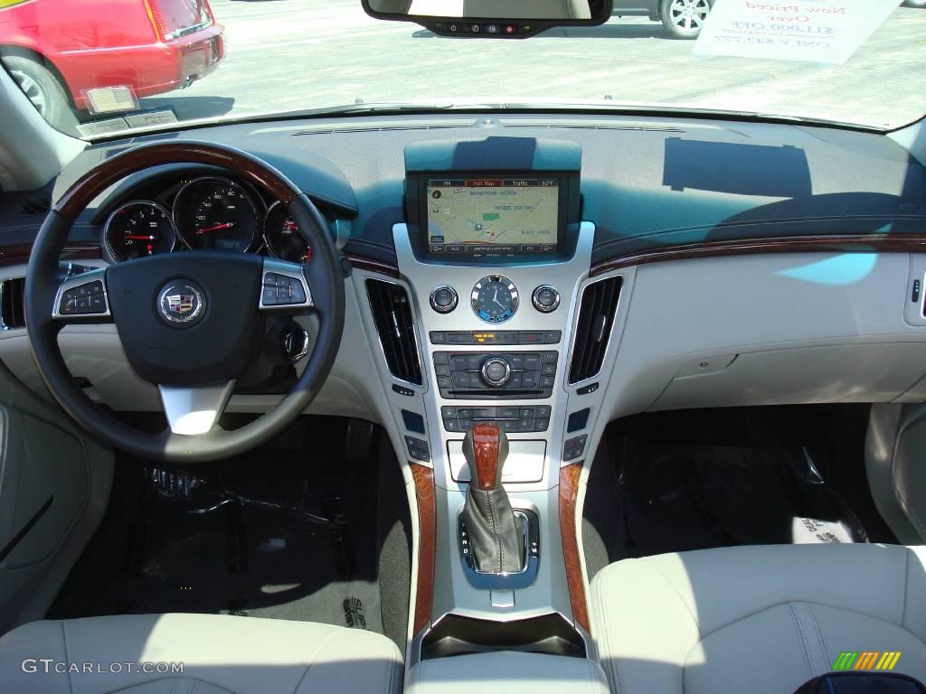 2009 CTS Sedan - White Diamond Tri-Coat / Light Titanium/Ebony photo #22