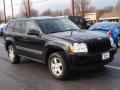 Black - Grand Cherokee Laredo 4x4 Photo No. 2