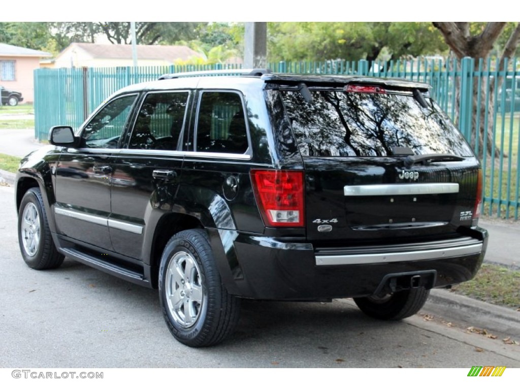 2006 Grand Cherokee Overland 4x4 - Black / Medium Slate Gray photo #6