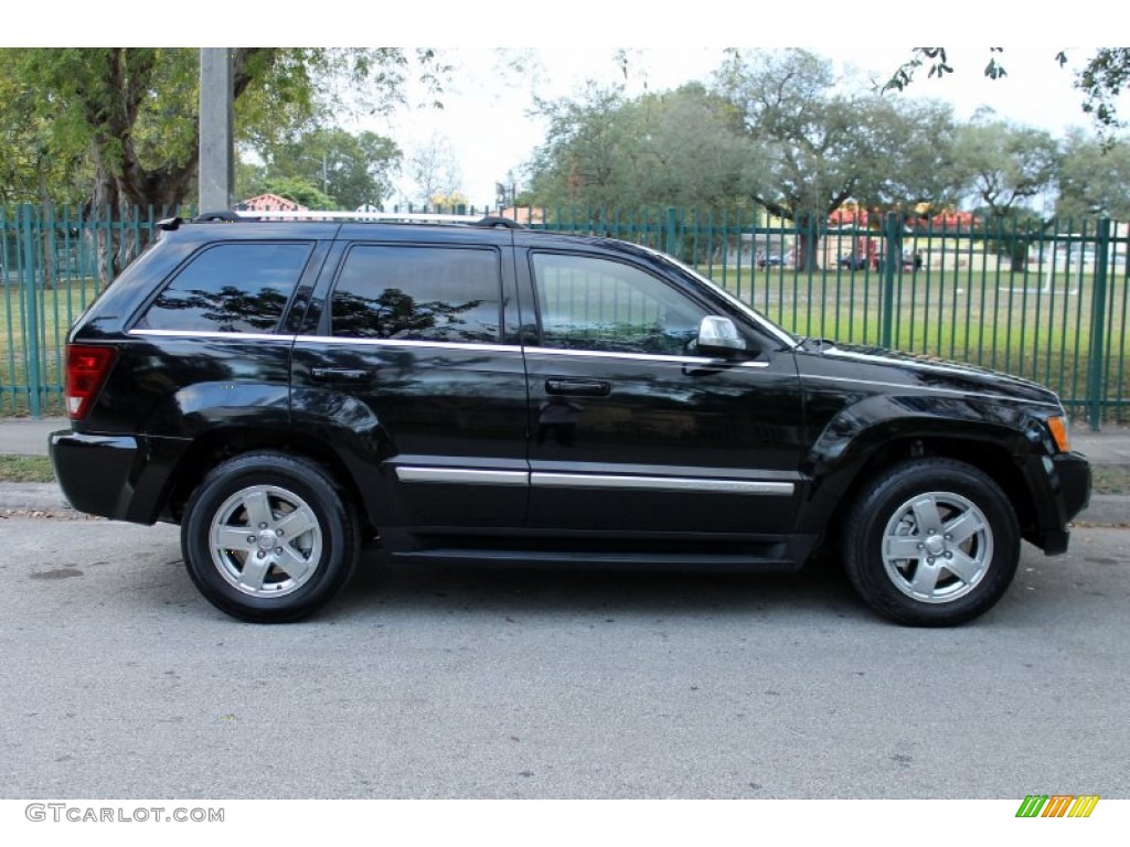 2006 Grand Cherokee Overland 4x4 - Black / Medium Slate Gray photo #10