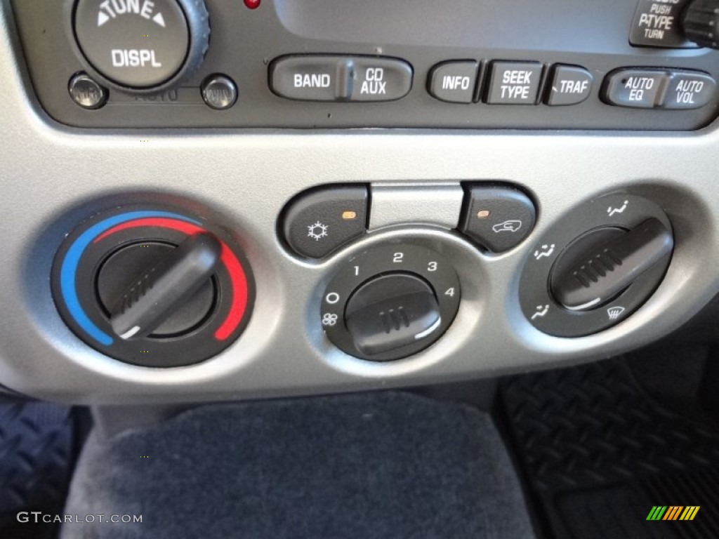 2012 GMC Canyon SLE Crew Cab Controls Photo #74559724