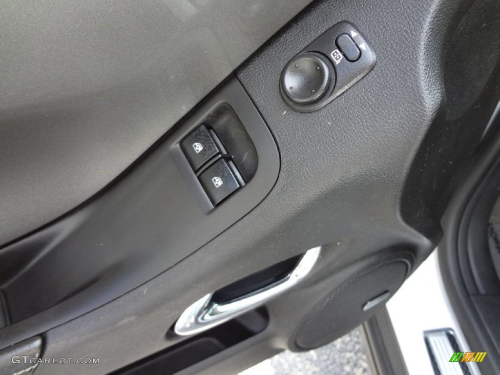 2011 Chevrolet Camaro SS/RS Coupe Controls Photo #74560634