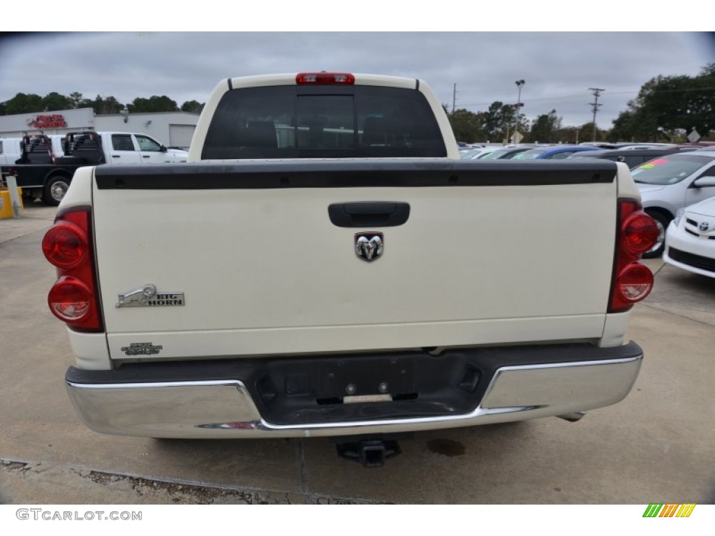 2008 Ram 1500 Big Horn Edition Quad Cab - Cool Vanilla White / Khaki photo #4