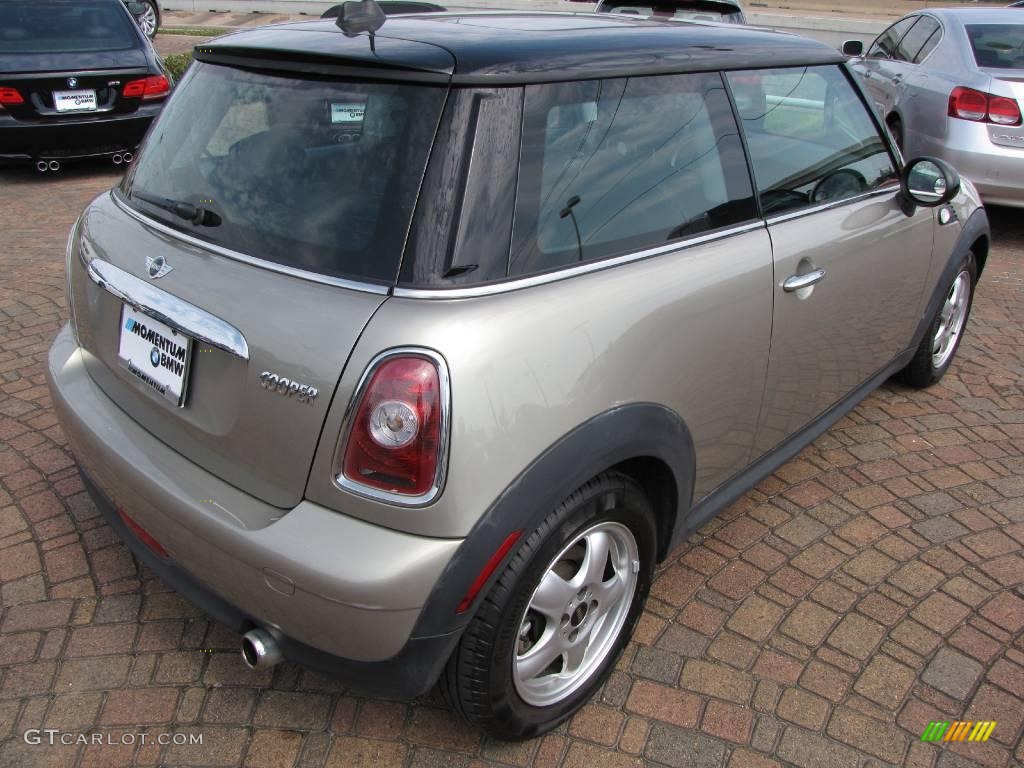 2007 Cooper Hardtop - Sparkling Silver Metallic / Carbon Black/Black photo #13