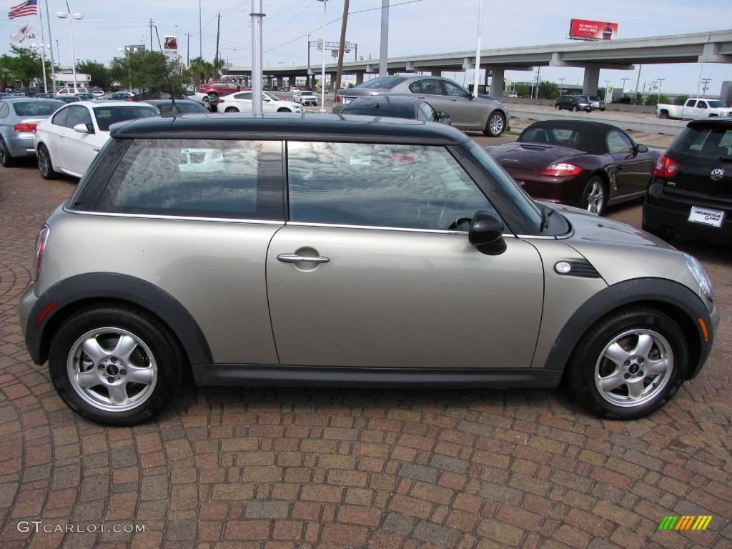 2007 Cooper Hardtop - Sparkling Silver Metallic / Carbon Black/Black photo #14