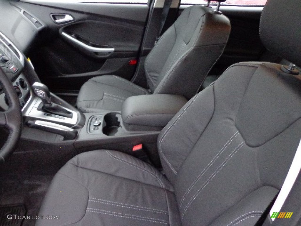 Charcoal Black Interior 2013 Ford Focus SE Hatchback Photo #74565837