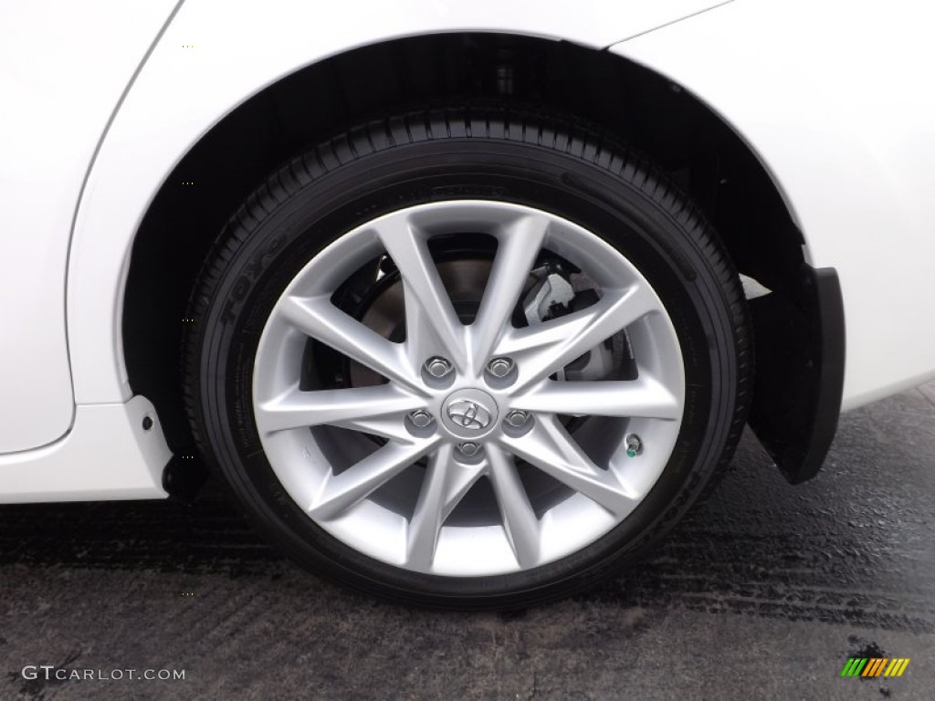 2013 Toyota Prius v Five Hybrid Wheel Photo #74566566