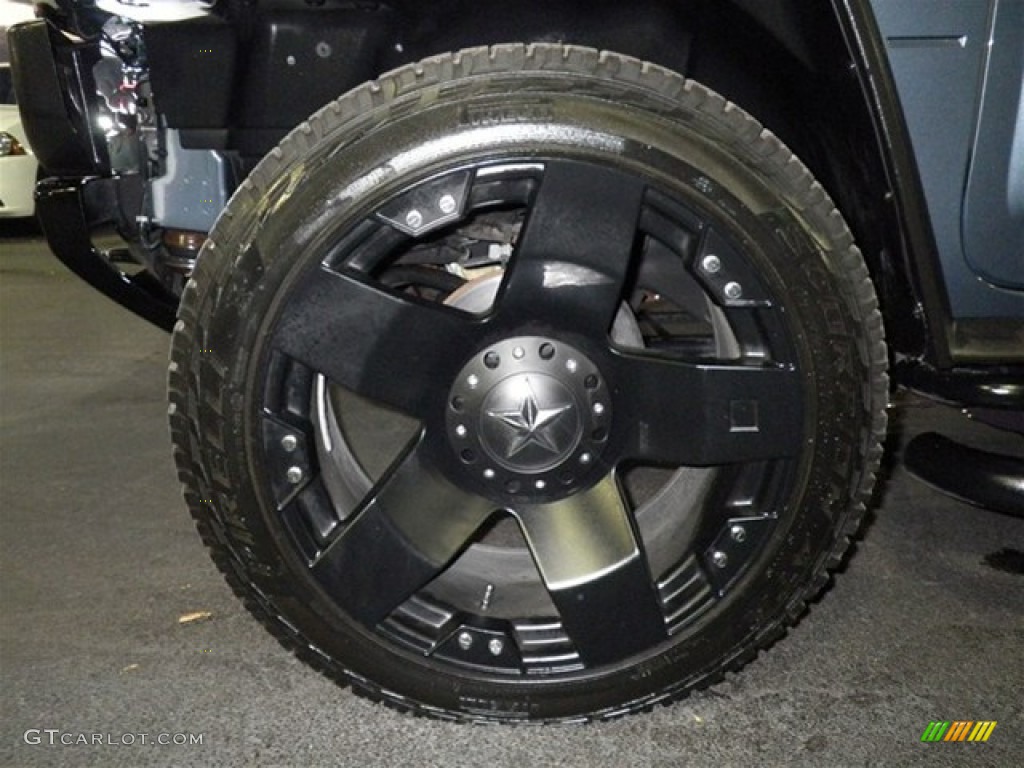 2005 Hummer H2 SUT Custom Wheels Photos