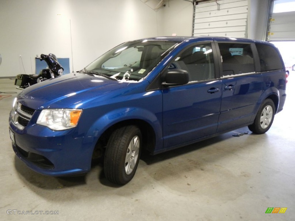 2011 Grand Caravan Express - Deep Water Blue Pearl / Black/Light Graystone photo #6