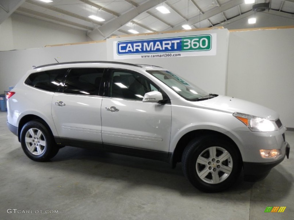 2011 Traverse LT AWD - Silver Ice Metallic / Dark Gray/Light Gray photo #2