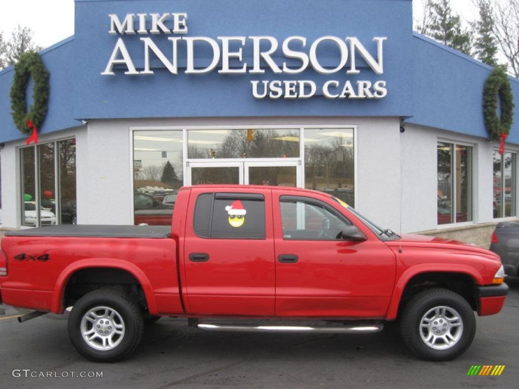 2004 Dakota Sport Quad Cab 4x4 - Flame Red / Dark Slate Gray photo #2