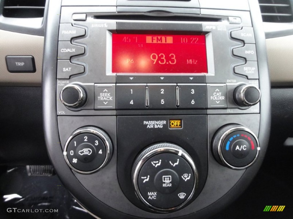 2011 Kia Soul ! Controls Photo #74575826