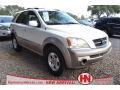 Clear White 2005 Kia Sorento EX