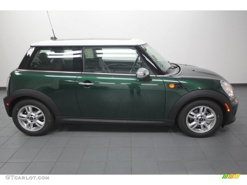 2013 Cooper Hardtop - British Racing Green II Metallic / Carbon Black photo #2