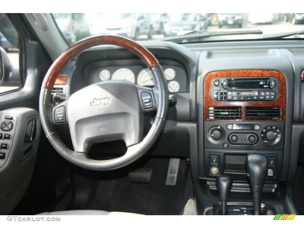 2003 Jeep Grand Cherokee Overland 4x4 Dark Slate Gray/Light Slate Gray Dashboard Photo #74578649