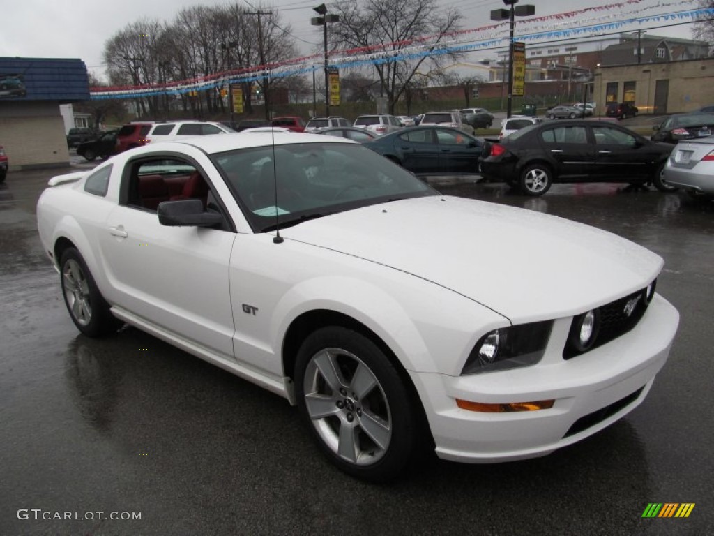 Performance White 2006 Ford Mustang GT Premium Coupe Exterior Photo #74579000