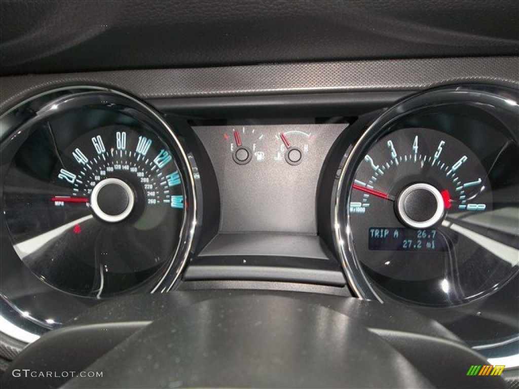 2013 Ford Mustang GT Coupe Gauges Photo #74579030