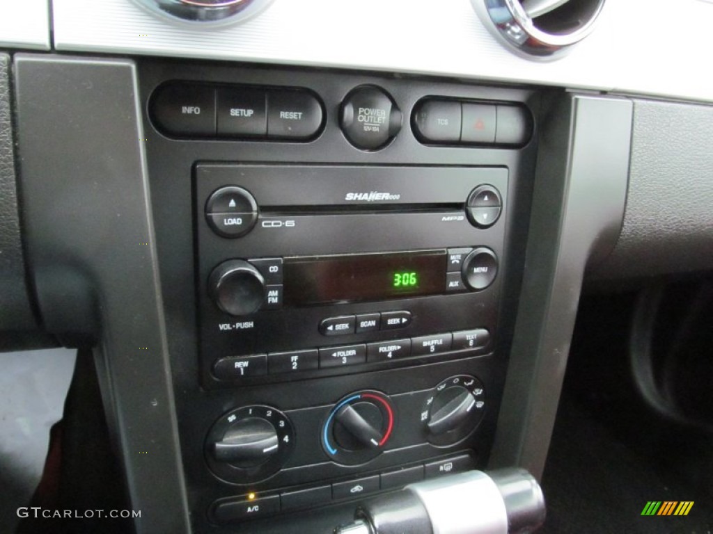 2006 Ford Mustang GT Premium Coupe Controls Photo #74579168