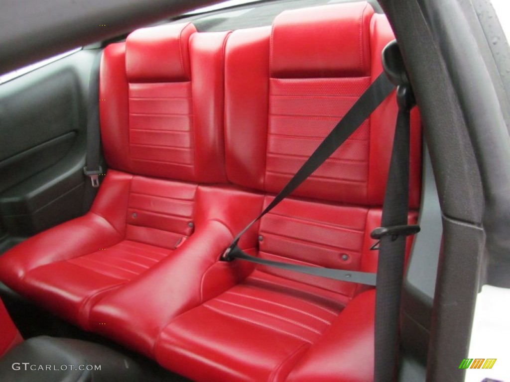 Red/Dark Charcoal Interior 2006 Ford Mustang GT Premium Coupe Photo #74579225