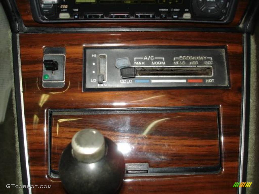 1980 Corvette Coupe - Dark Blue / Oyster photo #19